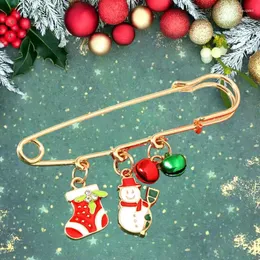 Brosches Creative Santa Claus Brooch Metal Snowman Bell Chain Tassel Pins Vintage Rhinestone Pendant Christmas Party Jewets Gifts