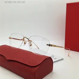 Ny modedesign Square Shape Optical Glasses Metal Frame Rimless Lenses Men and Women Business Style Light and Easy to Wear Eyewear Model 0228o