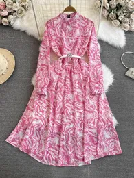 Abiti casual Fashion Runway Runway Stampa con stampa a farfalla Abito da donna a maniche lunghe a goccia singola Fiori Finori Finori festeggiate Midi Vestidos