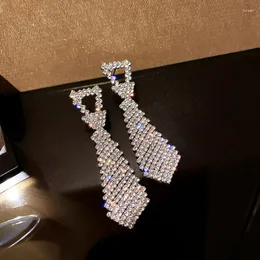 Saplama Küpeler Abartılı Kakma Rhinestone Kravat Kadınlar için Düzensiz Moda Damlası Küpe Mizaç Kuyum Mücevherleri Kadın