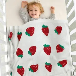 Blankets Baby Knitted Super Soft Born Infant Cotton Stroller Sleeping Covers Strawberry Toddler Girls Boys Sofa Crib Quilt