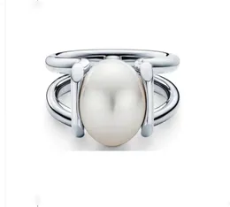 Big Stones Ring Pearl handgefertigtes Schmuck Gold Halskette Set Diamond Anhänger Armband Blume Diamant Designer Frauen Paar Mode Hochzeitsfeier Geschenk White5198800