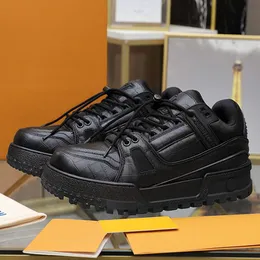 Designer de marca Sports Sapatos Black Men Men Maxi Sneaker Crocodilo Couro Impresso Couro de Couro Superior Superior Sola