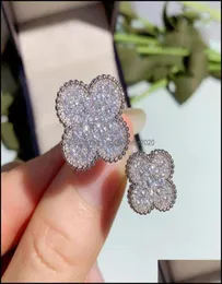 Cluster Rings Japan och Sydkorea FL Diamond dubbel blomsterring kvinnors öppningsstorlek mellan fingrarna älskare gåva netto röda live juder5243956