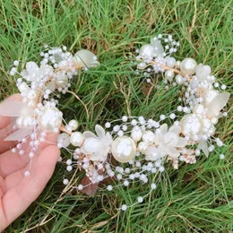 Wedding Hair Jewelry Elegancka ślubna opaska naśladowana Pearl Vine Floral Crystal Garland Hair Pass