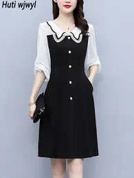 Abiti casual 2024 Black Patchowrk White Long Midi Dress Women Women Fashion Bambola Chic Collar Autunno Inverno Corea Vintage