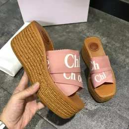 Designer chinelos sandálias de luxo mulheres entupidas mula plana slide slide letra mocassins