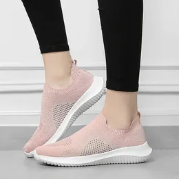 Fitness Shoes Blwbyl Slip em meias para mulheres 2024 Moda Ladies Luzes Designers respiráveis tênis Zapatillas Mujer Casual Verano
