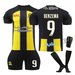 Football Jersey 2324 Saudi Jeddah United Size 9 Benzema Jersey 성인 및 어린이 스포츠웨어 세트