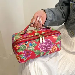 Bolsas de cosméticos estilo chinês nordeste Big Flower vintage Bag de maquiagem de grande capacidade Caso organizador de bolsas para mulheres meninas