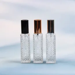 2024 15ml Quarda de perfume quadrado de vidro quadrado colorido Mini fragrância de embalagem cosmética Garraneiro de garrafa de vidro recarregável para vidro colorido