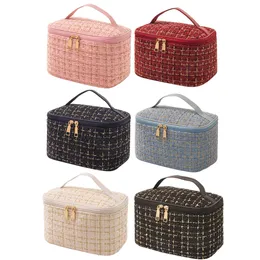 Borsa per trucco per viaggi da donna con maniglia femmina in tweed a quadro cosmetico a maglia pieghevole pieghevole pennello di moda di grande capacità Bolsa 240504