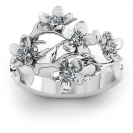 Anelli a cluster Women's Plum Blossom Ring Crystal Zircone Fashion Party Accessori Girl Girl Dichiarazione Gioielli