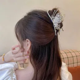 その他の新しいファッションヘアCLグレースバタフライヘアクリップ女性ラインストーンラグジュアリーエクシートヘアピンシャーククリップヘアアクセサリーHEEAR