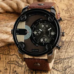 Orologi da polso Sport Big Business Orologi uomini Uomini Orologio Locomotive Army Retro Black Quart Watch Style Relogio Masculino Relojes Hombre