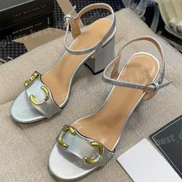 Luxo de 70 mm de altura Sandals Designer feminino couro salto médio salto tornozelo fivela de borracha sola mulas 5cm 10cm Sapatos de casamento de luxo de luto de 10 cm