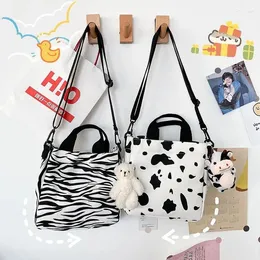 Bag Nischendesign Japanische diagonale Frau 2024 süße Ins Canvas Student Hand einzelner Schulter klein