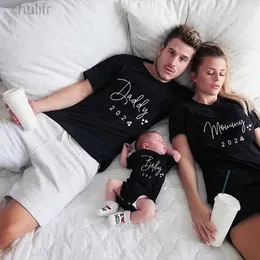 Família combinando roupas engraçadas bebê papai 2024 Família compatindo roupas simples anúncios de gravidez Família look camise