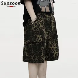 Herr shorts supzoom 2024 ankomst sommar lös casual high street trendig leopard tryck stitching ficka personliga arbetskläder män