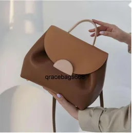 Tasarımcı Çanta Kadın Omuz Crossbody Cowhide Patchwork El çantası Kirli alması kolay olmayan bir tabana sahip