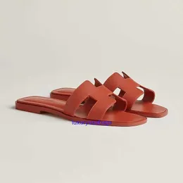 Designer Hot Womens Oran Flat Sandals con logo H Refined francese Stile di semplicità popolare con le pannelli classici di moda da donna in estate indispensabili 186f