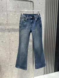 2023 مصمم جينز جينز أنثى مصمم جينز جينز سترة سترة سترة الإناث أنثى ميلانو رنواي فستان غير رسمي بأكمام طويلة من الملابس.