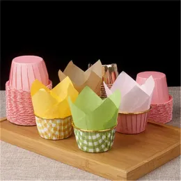 Formen 50pcs Zeitungsstil Cupcake Liner Backbecher für Hochzeitsfeier Caissettes Tulpen Muffin Cupcake Papet Cup Oilproof Cake Wrapper