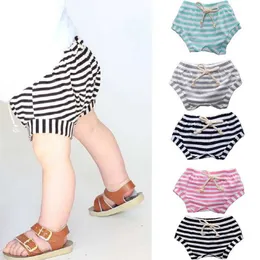 Shorts Kids Tales Baby Girls Sommer für Hose Neugeborene Baumwolle gestreifte PP Kinder Kleidung Jeans 18m-4t H240507
