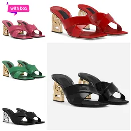 2024 Summer Walk Slipper Luxury Womens Keira Slide High Heel Sandals Shoes Patent Leather Prolished Calfsin Mules Flops Walking Lady Beach 슬리퍼 신발 상자