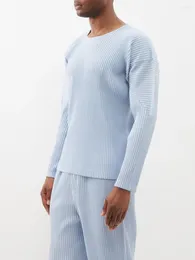 Erkek Tişörtleri Miyake Fold 2024 Bahar T-Shirt Düz Renk Yuvarlak Boyun Uzun Kol Üstü