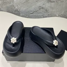 Kadınlar Sandalet Sandalet Flip Flops Terlik Üzerinde Kaymalar Plat Slaytlar Strass Camellia çiçek eğlence ayakkabıları ile açık plaj ayakkabısı pembe şeftali siyah yumuşak katırlar