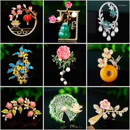 Brooches Chinese Retro Exquisite Lanterns Moon Magpie Brooch High-end Enamel Zircon Dress Accessories Peony Lute Corsage Wedding Jewelry
