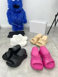 Slifori di designer Sandali di marshmallow Shoe in gomma in gomma Summer Slide Slide Classic Fashion Slipper Bulla