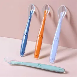 Чашки посуды посуда 2PEECE SILICONE SILICONE LEARKY SPOON SET TABLET TABLET COMPUTER CHONTERRENS DETS