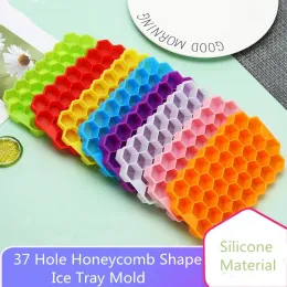 Tools 37 Grid Honeycomb Silicone Ice Cube Mold Largecapacity Ice Tray Mold Reusable Food Grade Ice Maker with Lids Popsicle Mould