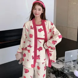 Roupa de sono feminina Strawberry Urso de confinamento Clothing Pijamas de maternidade de algodão de três peças espessadas de moda doce e doce