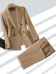 Fashion Ladies Pant Suit Formale Women Office Business Wort Wear Blazer e pantalone Beige Black Khaki 2 pezzi Set con tasca 240506