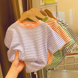 Childrens Shortsleeved Boys Girls 2024 Summer Striped Tshirt Baby Cienka sekcja Halfsleeved Bottoming Shirt Casual Wear 240416