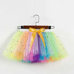 Bpyh Tutu Kleid Kleinkind Girls Tutu Rock Blume Falten Prinzessin Röcke kurze Hosen unter Kindern 2 3 4 5 6 Jahre Danzelastischer Taillenrock Mini D240507