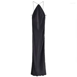 캐주얼 드레스 2024 매장 꽉 목이 장착 된 긴 드레스 클럽 실크 새틴 질감 슬림 드레스 공식