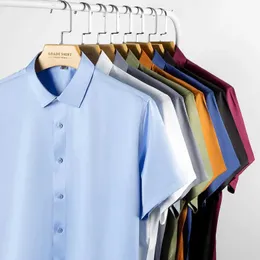 メンズドレスシャツ2023夏の半分高密度絹のような素材ソリッドエラスティックビジネスマンドレスシャツなしポケットストレッチ服D240507