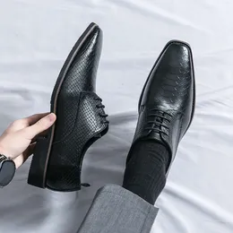 New Mens Fashion Business Leather Oxford For Men Dress Elegant Male Manager Office Wedding Shoes Black Brown