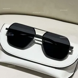 Gläserdesigner High -End -Männer -Sonnenbrille, 2024 Neue Farbwechselbrille, polarisiertes Licht, vollautomatischer Treiber