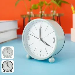 Klockor Analog tyst väckarklockor Snooze Silent Sweeping Wake Up Table Clock Batteridriven Bedside Clock för kontor sovrum