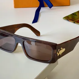 Дизайнеры прямоугольные солнцезащитные очки Z1361 Классический ретро -стиль в стиле ретро анти -ультрафиолетовый излучение поляризованное световое покрытие Антиотражающее нейтральное высокое классы солнцезащитные очки