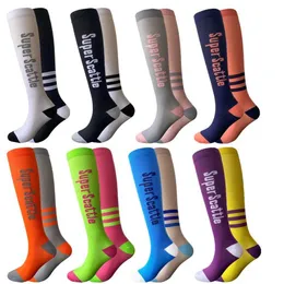 Meias meias de compressão unissex de meias que executam meias esportivas de pular de pular de maratona de pular meias esportivas assimétricas promove a circulação sanguínea Y240504