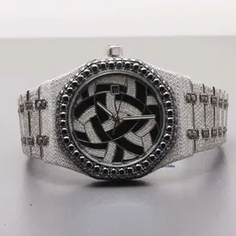 Hip Hop Diamond Watch Zwiększenie Diamentu Moissanite wykonanego w Starels Steel Specjalnie pogadnięta dla mężczyzn z VVS Clarity