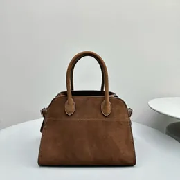 A linha Margaux15 Bolsa de camurça de designer Bolsas de camurça de luxo Bolsas de couro feminino Bolsa de caneta reversa