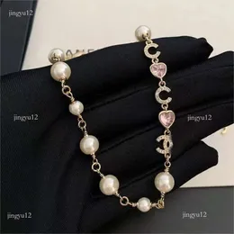 SailorMoon Eefs Gold C Letras de colar jóias de designer para mulheres têm moissanita Link Chaker Chego Coco Pearl Beads Letter Clear Pingente Diamond Ha 59656