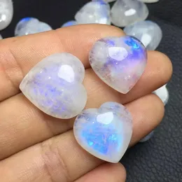 Forma del cuore a sospensione Blue Moonstone naturale Crystal Crystal Stone Reiki Moon Stone Neclace per Gioielli Ornamento Figlia Regalo 240506